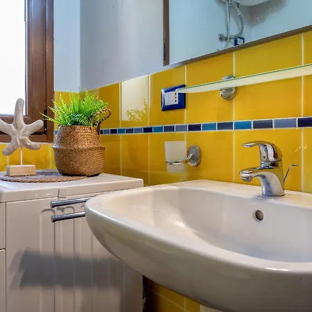 Luce Del Mare By Interhome